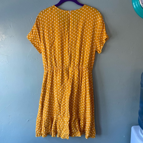 Yellow dress with white polka dots, size Medium - Picture 5 of 8